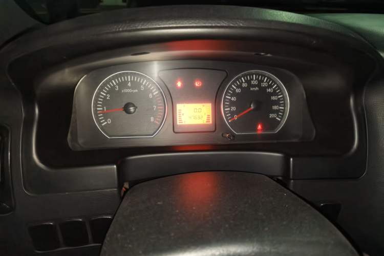 Used FORTHING Lingzhi 2013 M3 1.6L 7-Seater Comfort Model Odometer Close Up