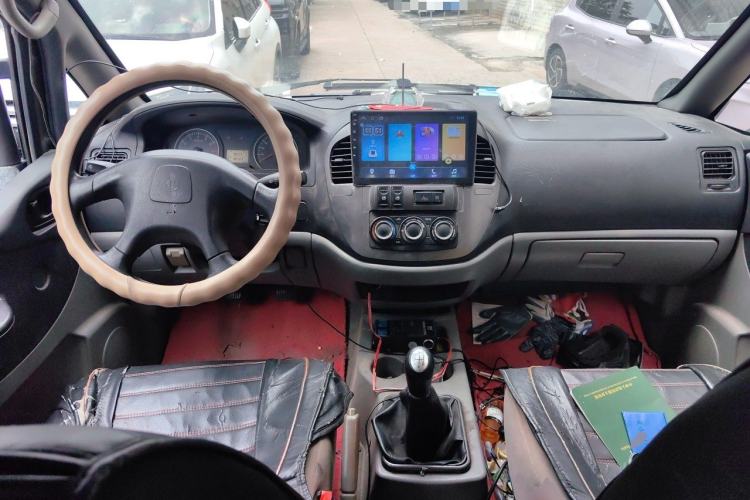 Used FORTHING Lingzhi 2013 V3 1.5L 7-Seater Standard Model II Center Console