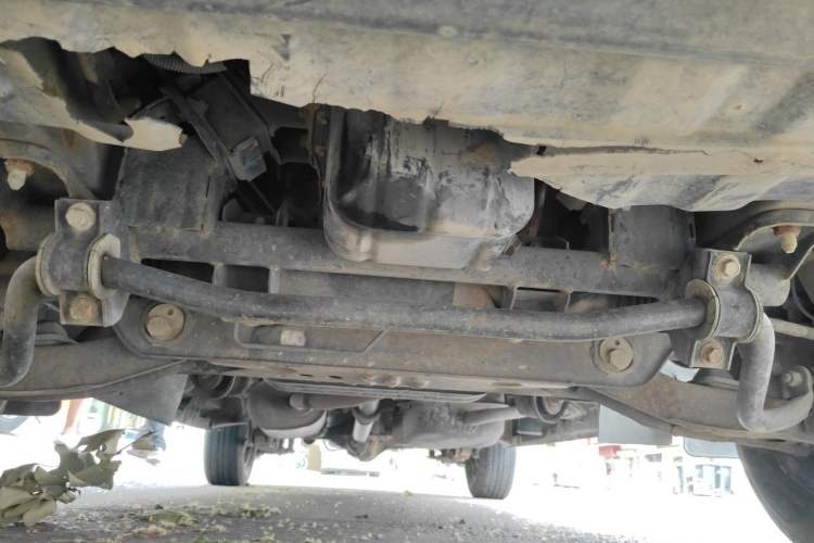 Used FORTHING Lingzhi 2013 V3 1.5L 5-Seat Standard Model I Chassis Front