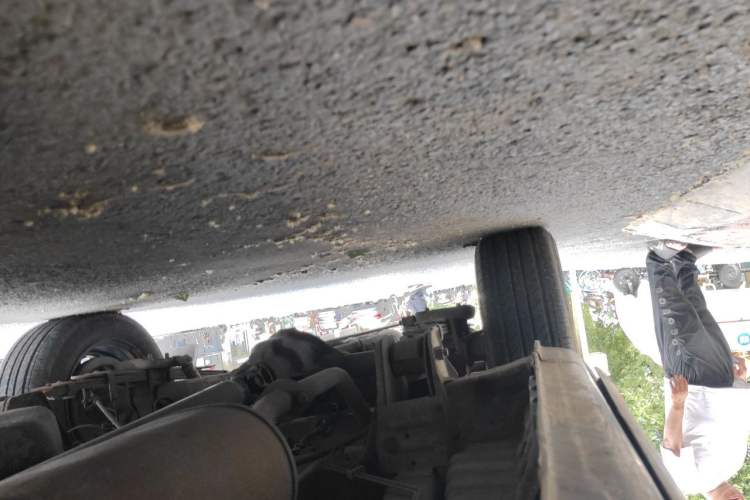 Used FORTHING Lingzhi 2013 V3 1.5L 5-Seat Standard Model I Chassis Front Right