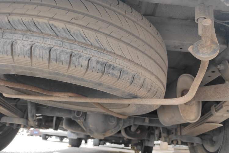 Used FORTHING Lingzhi 2013 V3 1.5L 5-Seat Standard Model I Chassis Rear Right
