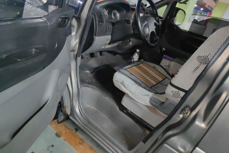 Used FORTHING Lingzhi 2013 V3 1.5L 7-Seater Standard Model II Driver Seat