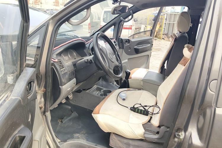 Used FORTHING Lingzhi 2013 V3 1.5L 7-Seater Standard Model II Driver Seat