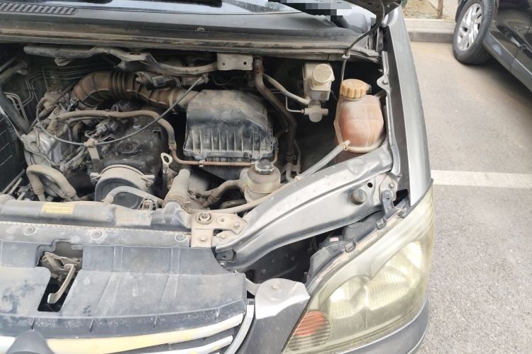 Used FORTHING Lingzhi 2013 M3 1.6L 7-seat Standard Model Engine Bay Left