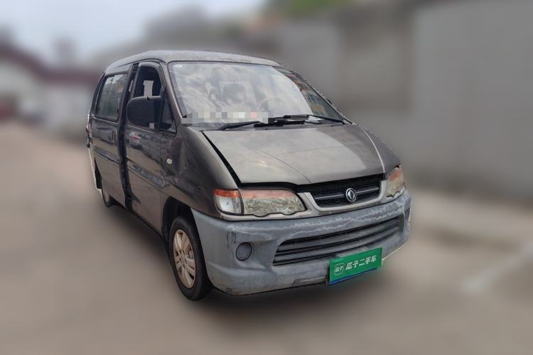 Used FORTHING Lingzhi 2013 V3 1.5L 7-Seater Standard Model II Front Right 45 Deg