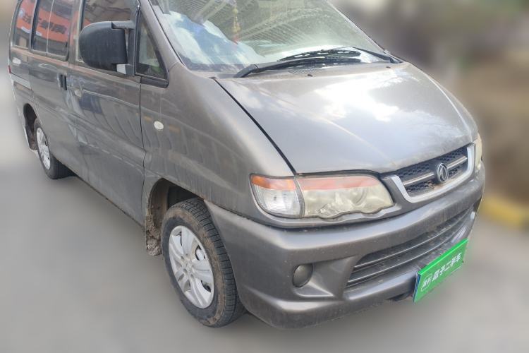 Used FORTHING Lingzhi 2013 V3 1.5L 7-Seater Standard Model II Front Right 45 Deg