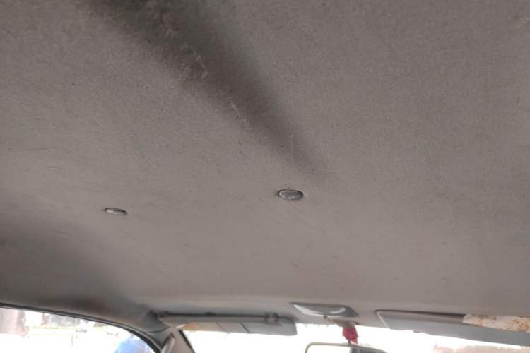 Used FORTHING Lingzhi 2013 V3 1.5L 5-Seat Standard Model I Headliner