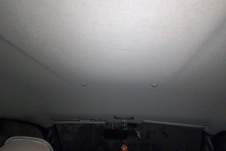 Used FORTHING Lingzhi 2013 M3 1.6L 7-Seater Comfort Model Headliner