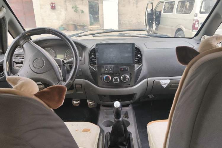 Used FORTHING Lingzhi 2013 V3 1.5L 7-Seater Standard Model II Headliner