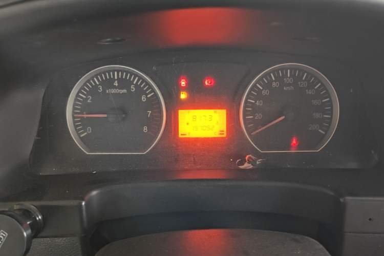 Used FORTHING Lingzhi 2013 V3 1.5L 7-Seater Standard Model II Instrument Cluster