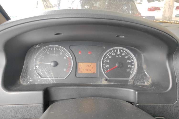 Used FORTHING Lingzhi 2013 V3 1.5L 5-Seat Standard Model I Instrument Cluster