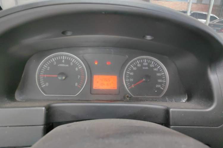 Used FORTHING Lingzhi 2013 V3 1.5L 7-Seater Luxury Model Instrument Cluster