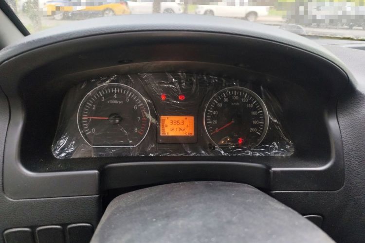 Used FORTHING Lingzhi 2013 M3 1.6L 7-seat Standard Model Instrument Cluster