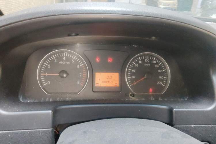 Used FORTHING Lingzhi 2013 V3 1.5L 7-Seater Comfort Model Instrument Cluster