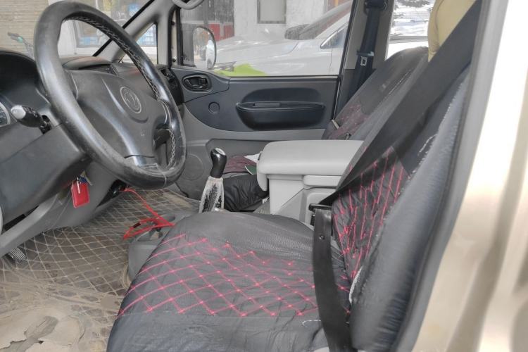 Used FORTHING Lingzhi 2013 V3 1.5L 5-Seat Standard Model I Left Front Seat