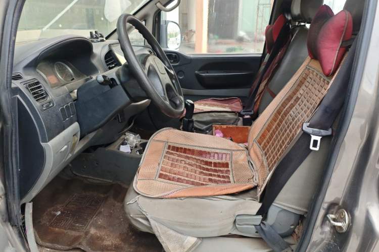 Used FORTHING Lingzhi 2013 V3 1.5L 7-Seater Standard Model II Left Front Seat