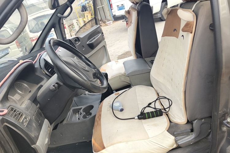 Used FORTHING Lingzhi 2013 V3 1.5L 7-Seater Standard Model II Left Front Seat