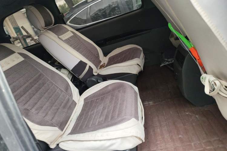 Used FORTHING Lingzhi 2013 M3 1.6L 7-seat Standard Model Left Rear Seat