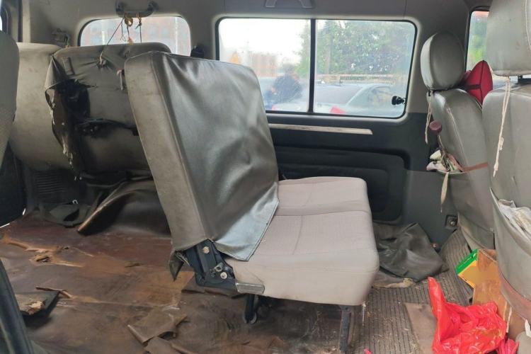 Used FORTHING Lingzhi 2013 V3 1.5L 7-Seater Standard Model II Left Rear Seat