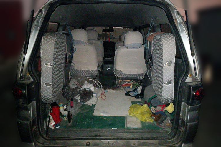 Used FORTHING Lingzhi 2013 M3 1.6L 7-Seater Comfort Model Trunk
