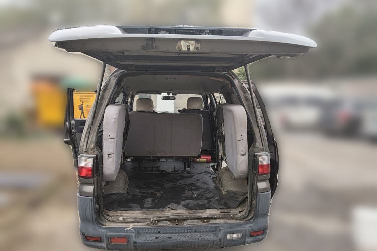 Used FORTHING Lingzhi 2013 V3 1.5L 7-Seater Standard Model II Trunk