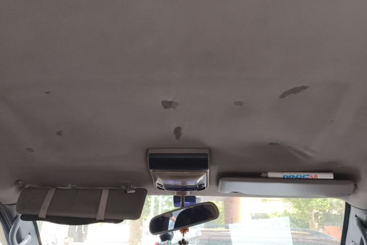 Used FORTHING Lingzhi 2013 M5 Q7 2.0L 7-Seater Long-Wheelbase Comfort Model Headliner