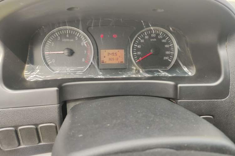 Used FORTHING Lingzhi 2013 M3 1.6L 7-Seater Comfort Model Instrument Cluster