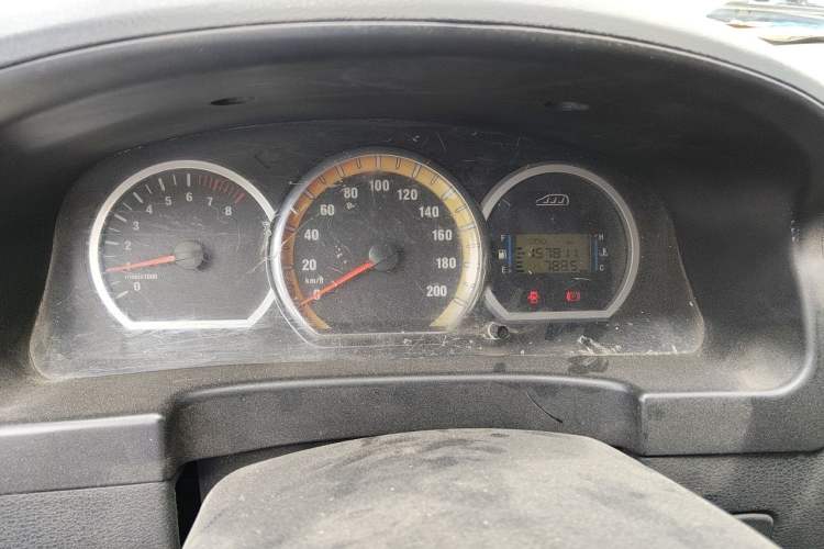 Used FORTHING Lingzhi 2013 M3 1.6L 7-Seater Comfort Model Instrument Cluster