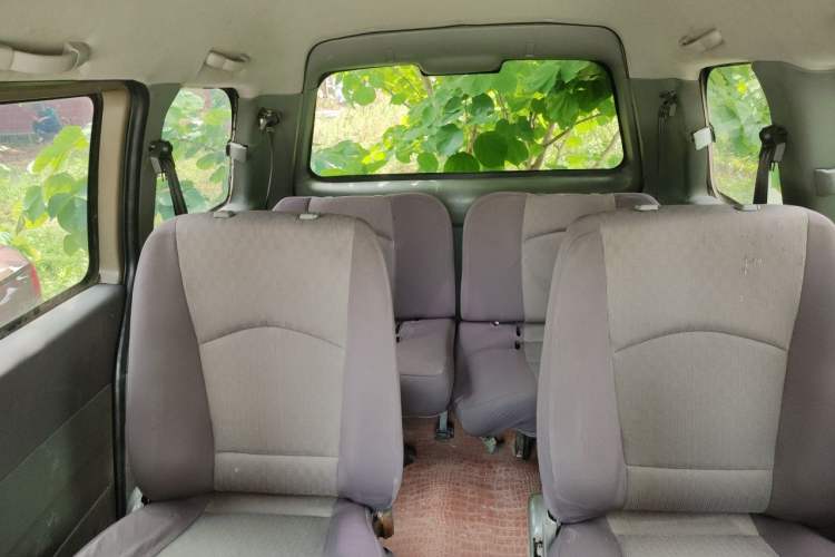 Used FORTHING Lingzhi 2013 M3 1.6L 7-Seater Comfort Model Left Rear Seat