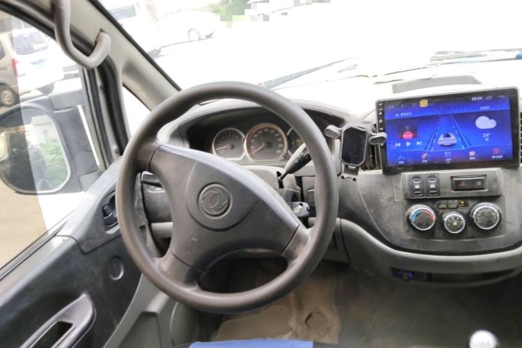 Used FORTHING Lingzhi 2013 M3 1.6L 7-Seater Comfort Model Steering Wheel