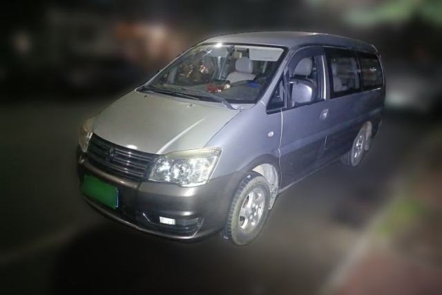 Used FORTHING Lingzhi 2013 M5 Q3 2.0L 7-seat Long-Wheelbase Comfort Model