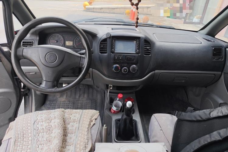 Used FORTHING Lingzhi 2013 V3 1.5L 7-Seater Standard Model II Center Console
