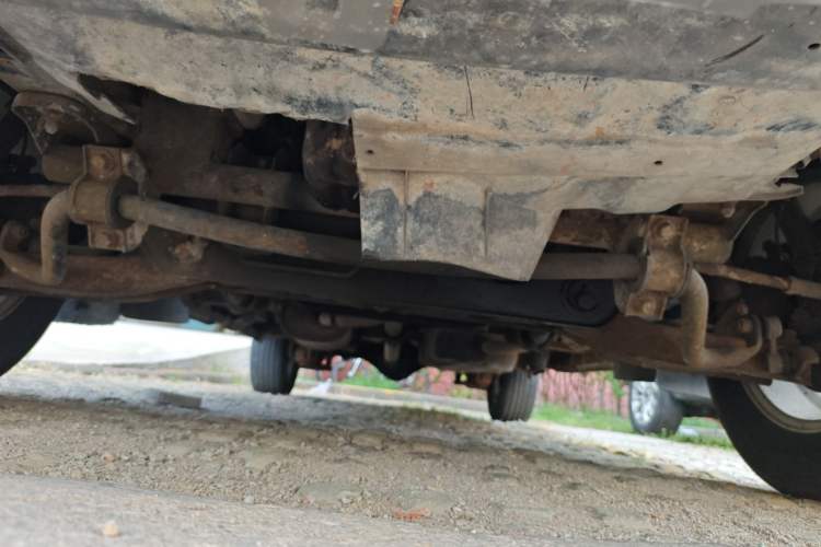 Used FORTHING Lingzhi 2013 M3 1.6L 7-seat Standard Model Chassis Front