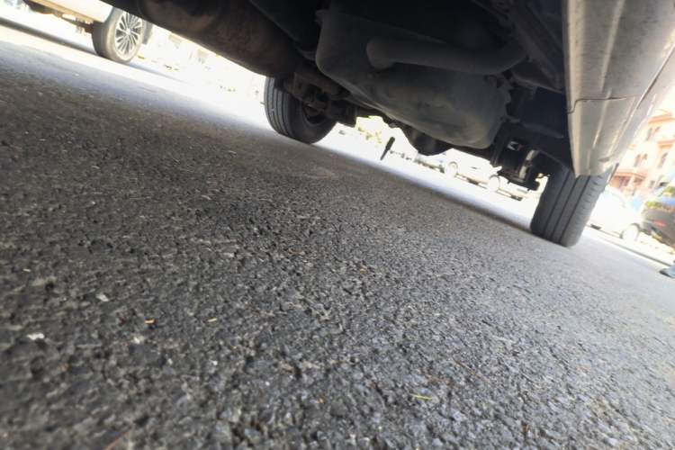 Used FORTHING Lingzhi 2013 M3 1.6L 7-seat Standard Model Chassis Front Left