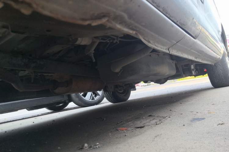 Used FORTHING Lingzhi 2013 M3 1.6L 7-seat Standard Model Chassis Front Left