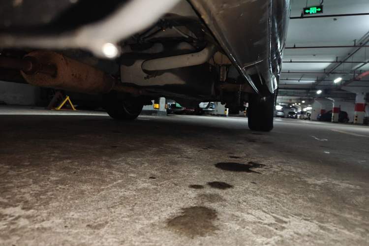 Used FORTHING Lingzhi 2013 V3 1.5L 7-Seater Standard Model II Chassis Front Left