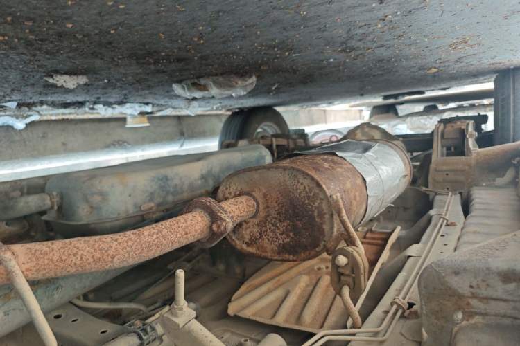 Used FORTHING Lingzhi 2013 M3 1.6L 7-Seater Luxury Model Chassis Front Right