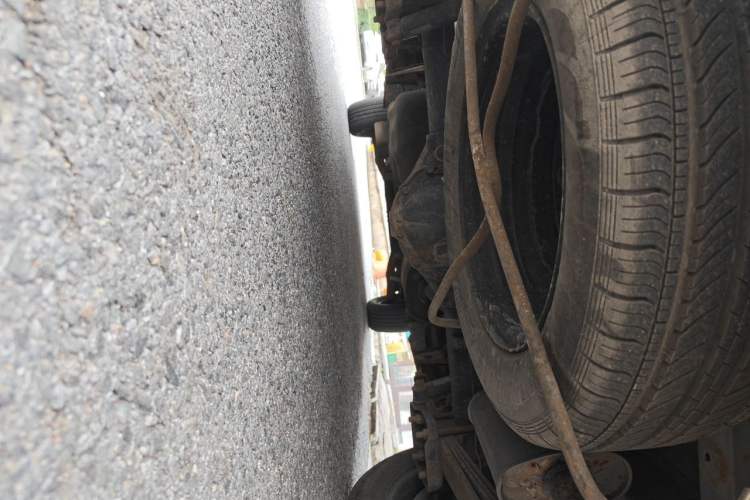 Used FORTHING Lingzhi 2013 V3 1.5L 7-Seater Standard Model II Chassis Rear