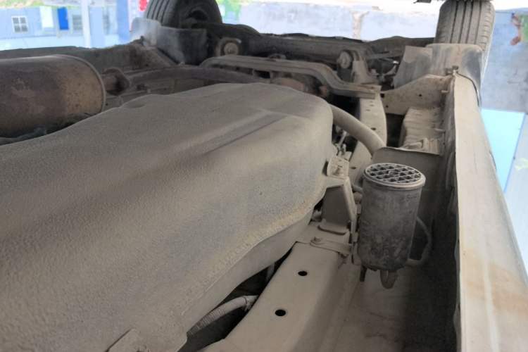 Used FORTHING Lingzhi 2013 M3 1.6L 7-Seater Comfort Model Chassis Rear Left