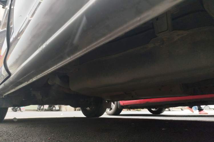 Used FORTHING Lingzhi 2013 M3 1.6L 7-Seater Comfort Model Chassis Rear Left