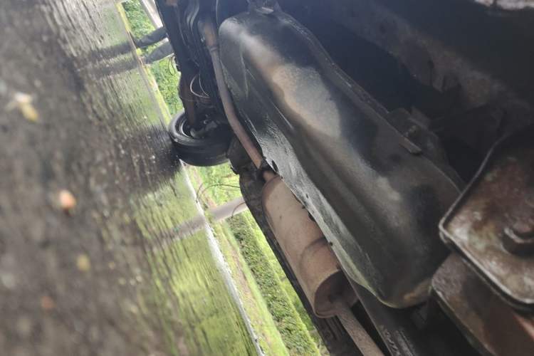 Used FORTHING Lingzhi 2013 V3 1.5L 7-Seater Standard Model II Chassis Rear Left