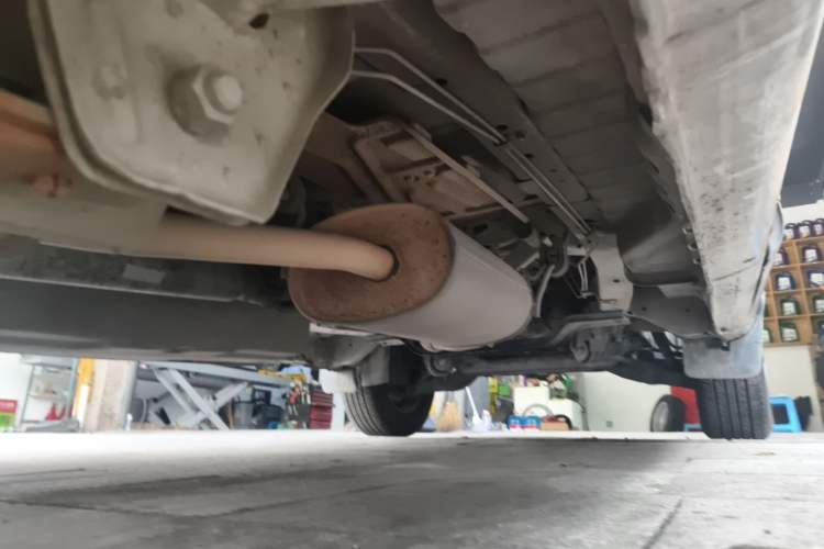 Used FORTHING Lingzhi 2013 M3 1.6L 7-Seater Comfort Model Chassis Rear Right