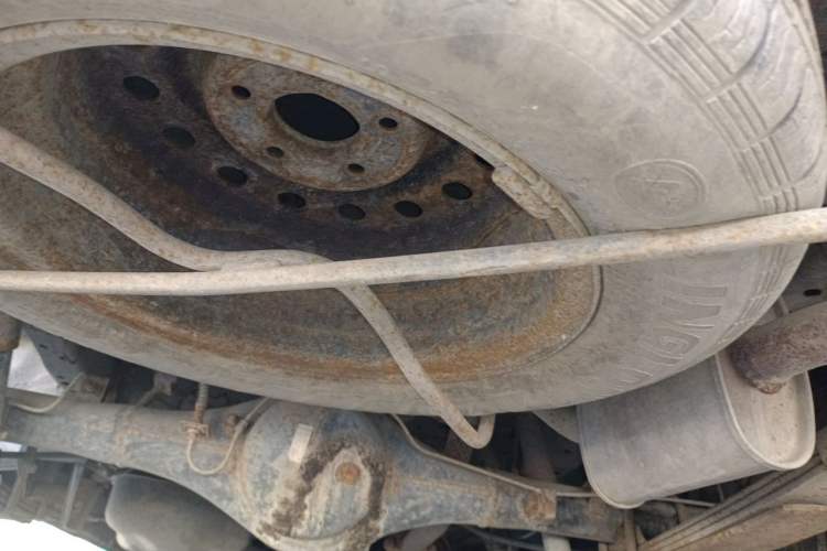 Used FORTHING Lingzhi 2013 V3 1.5L 5-Seat Standard Model I Chassis Rear
