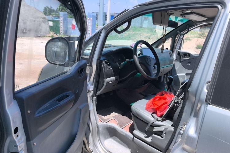 Used FORTHING Lingzhi 2013 M3 1.6L 7-Seater Comfort Model Driver Seat