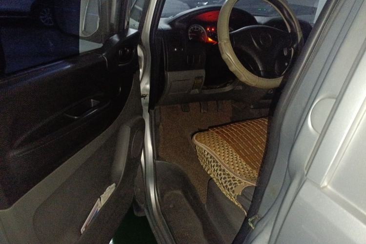 Used FORTHING Lingzhi 2013 V3 1.5L 7-Seater Standard Model II Driver Seat