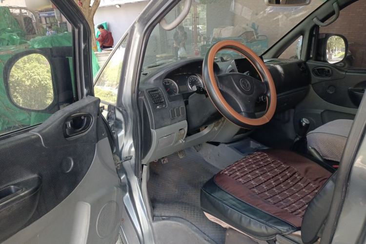 Used FORTHING Lingzhi 2013 V3 1.5L 5-Seat Standard Model I Driver Seat
