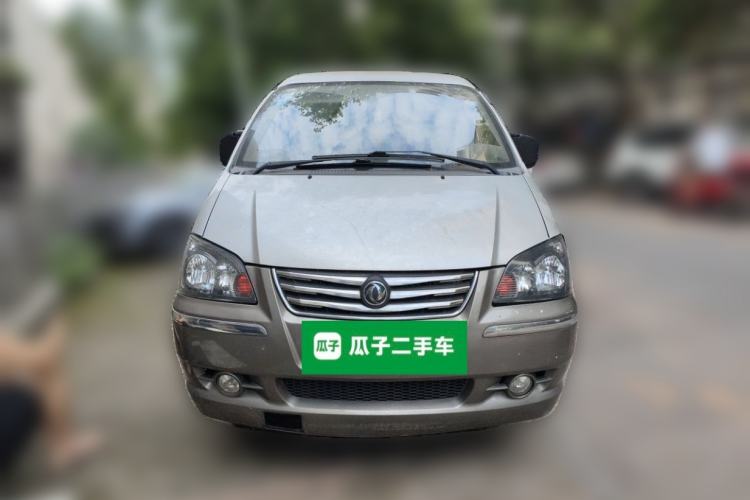 Used FORTHING Lingzhi 2013 M5 Q7 2.0L 9-Seater Long-Wheelbase Comfort Model Front