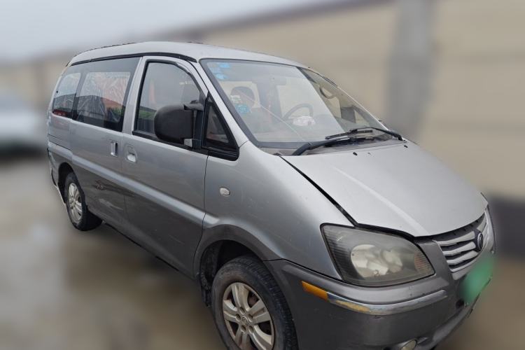 Used FORTHING Lingzhi 2013 M3 1.6L 7-Seater Comfort Model Front Right 45 Deg