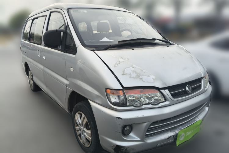 Used FORTHING Lingzhi 2013 V3 1.5L 7-Seater Standard Model II Front Right 45 Deg