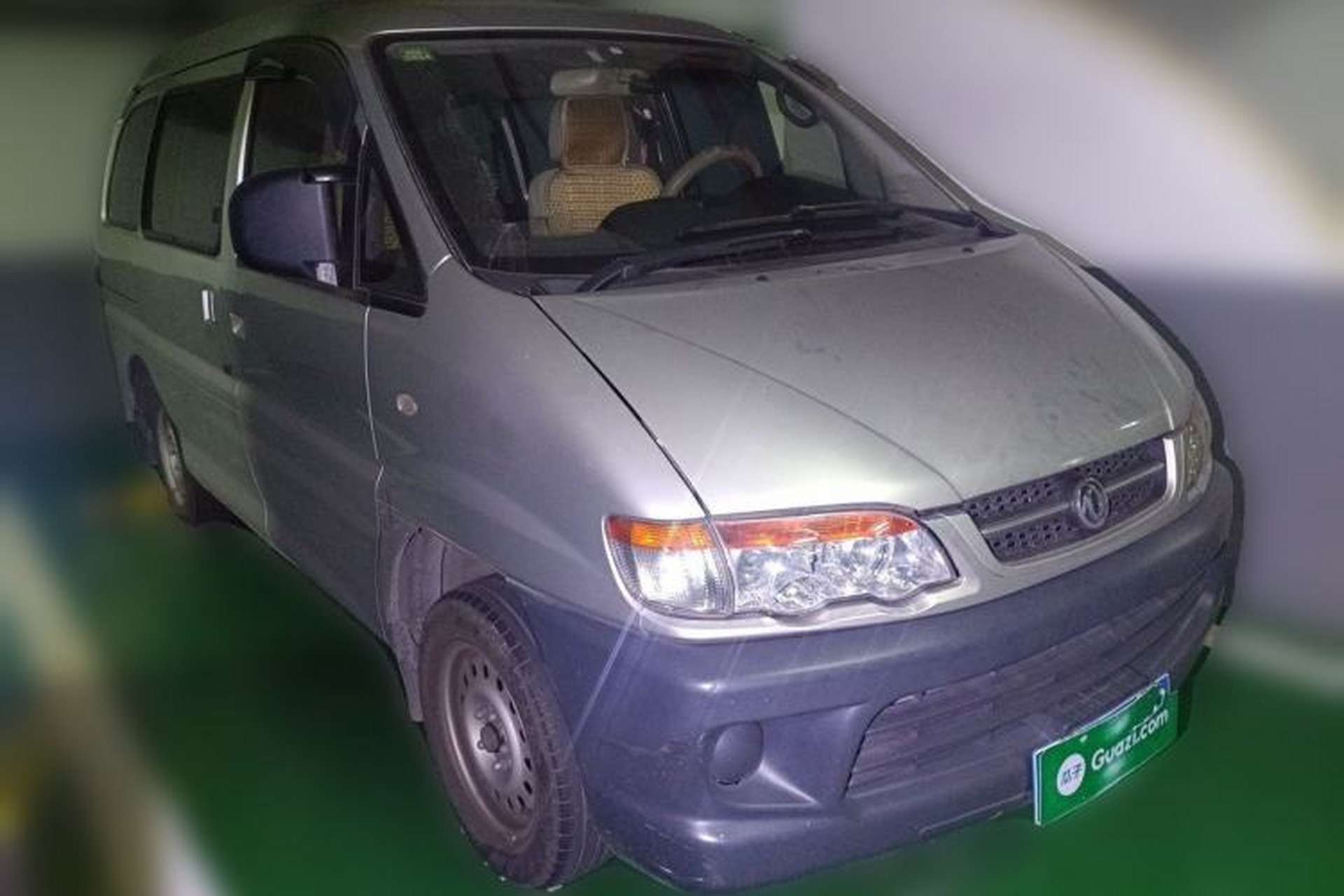 Used FORTHING Lingzhi 2013 V3 1.5L 7-Seater Standard Model II Front Right 45 Deg